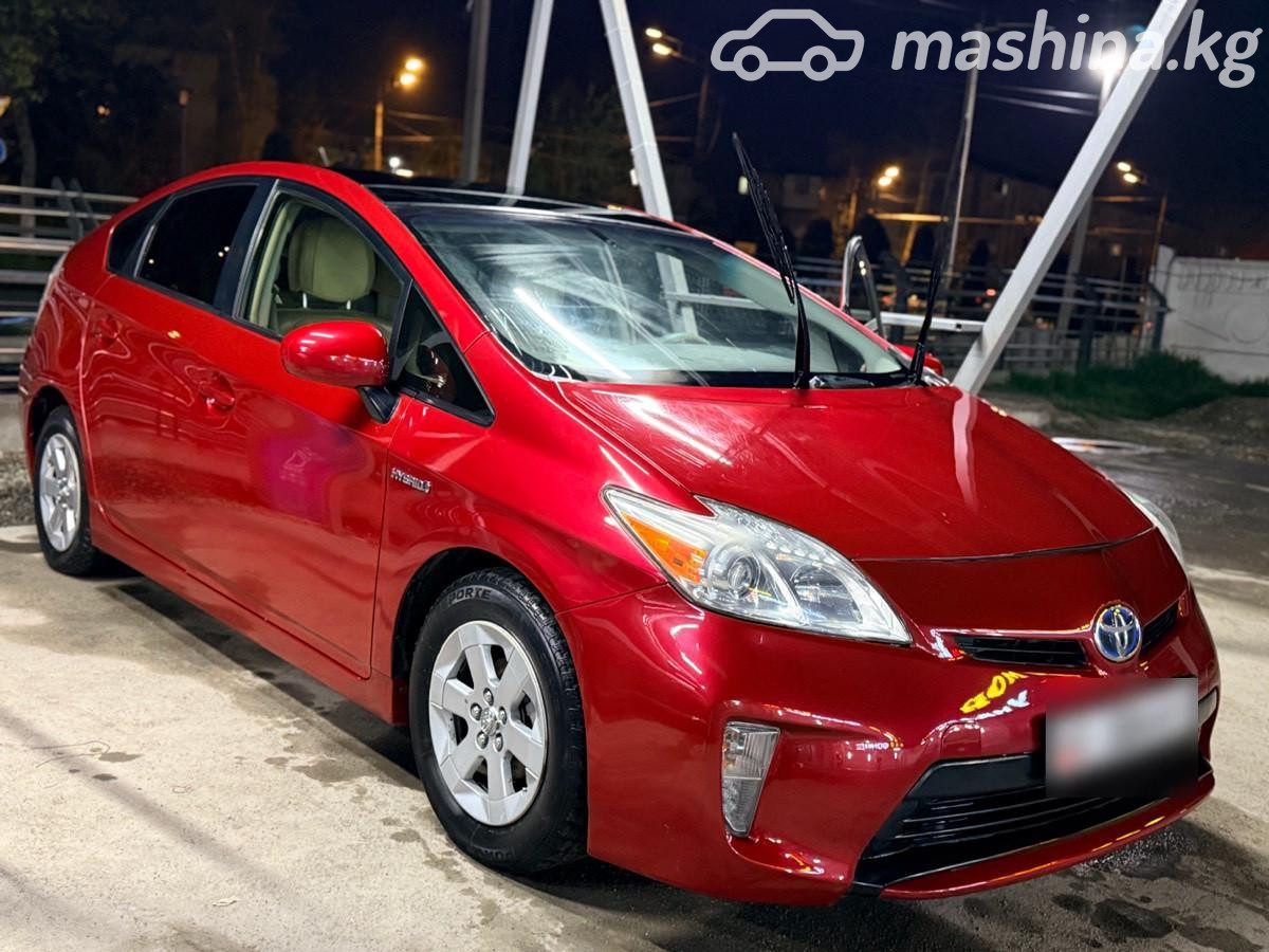 Toyota Prius III Рестайлинг (XW30)