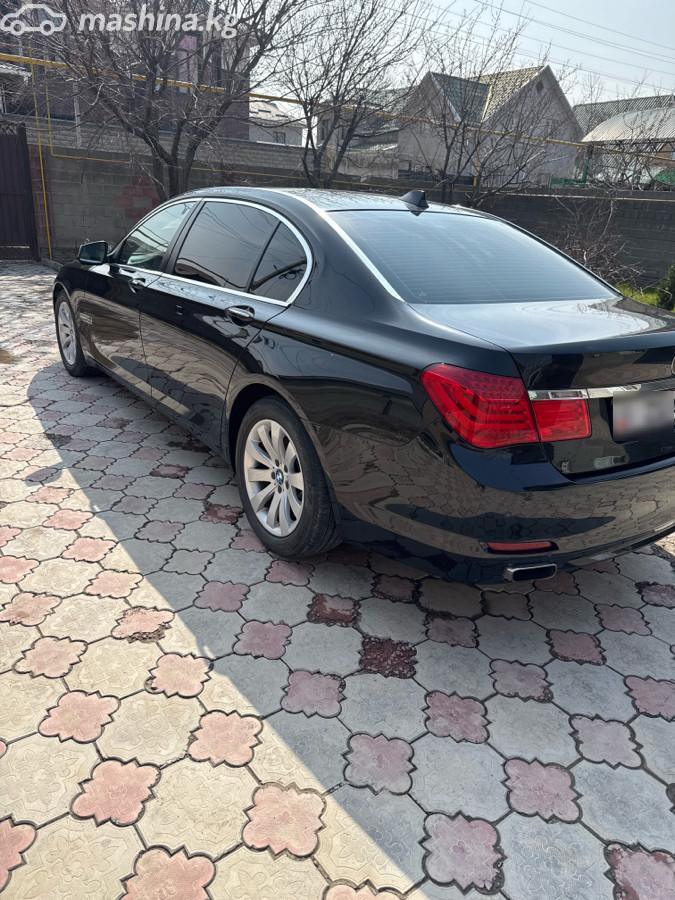 BMW 7 серии V (F01/F02/F04)