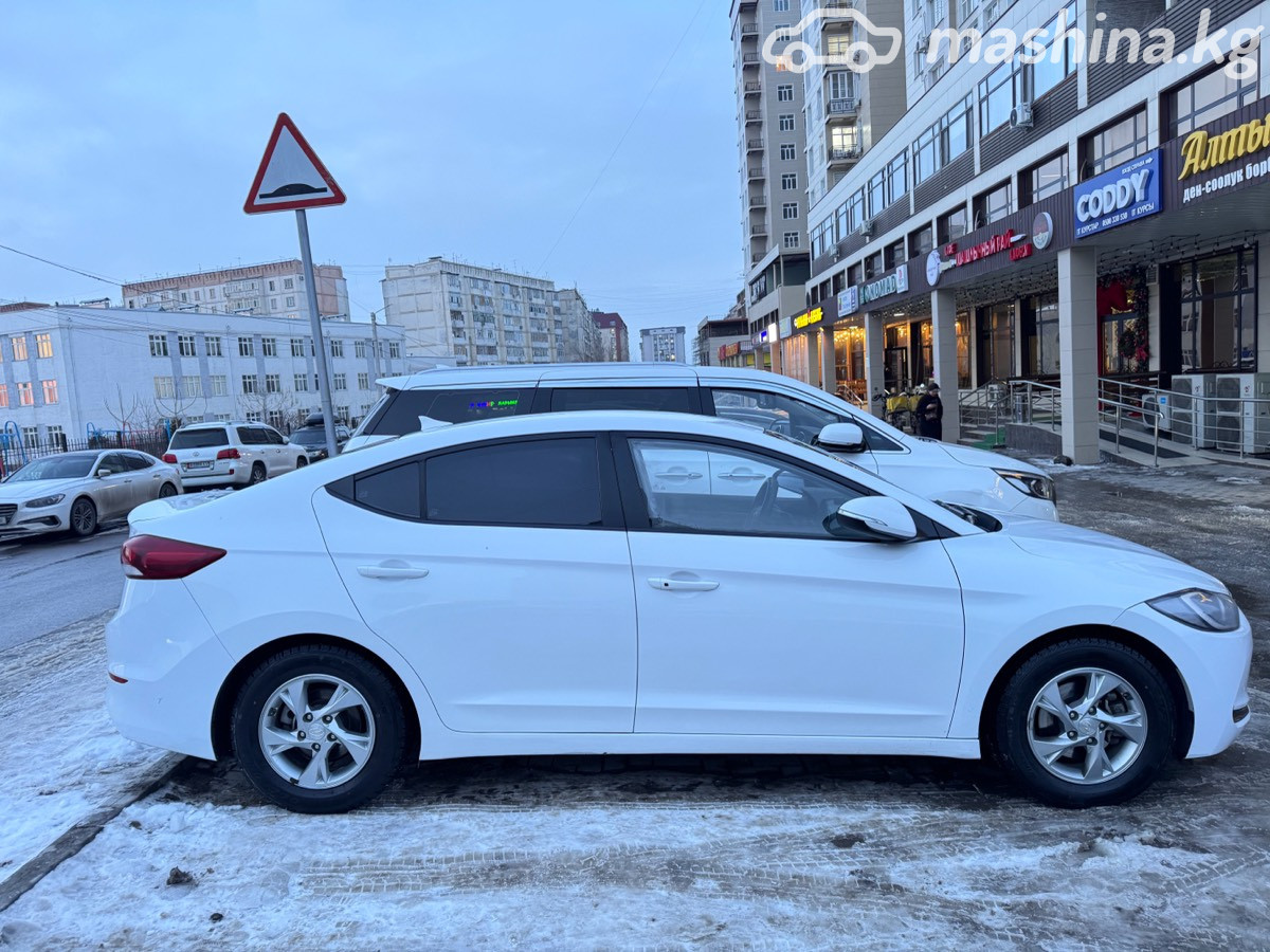 Hyundai Avante VI