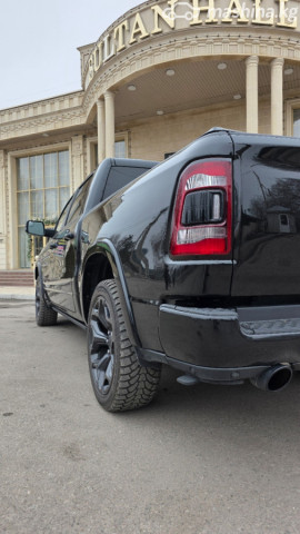 RAM 1500 V Quad Cab 5.7 AT 4WD — фото 2