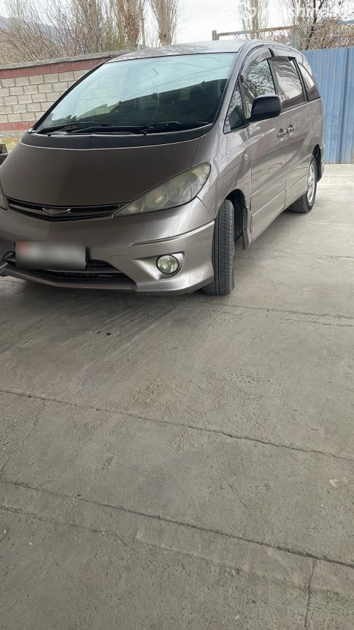 Toyota Estima II