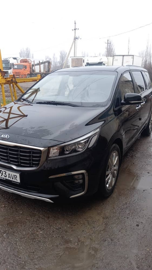Kia Carnival III