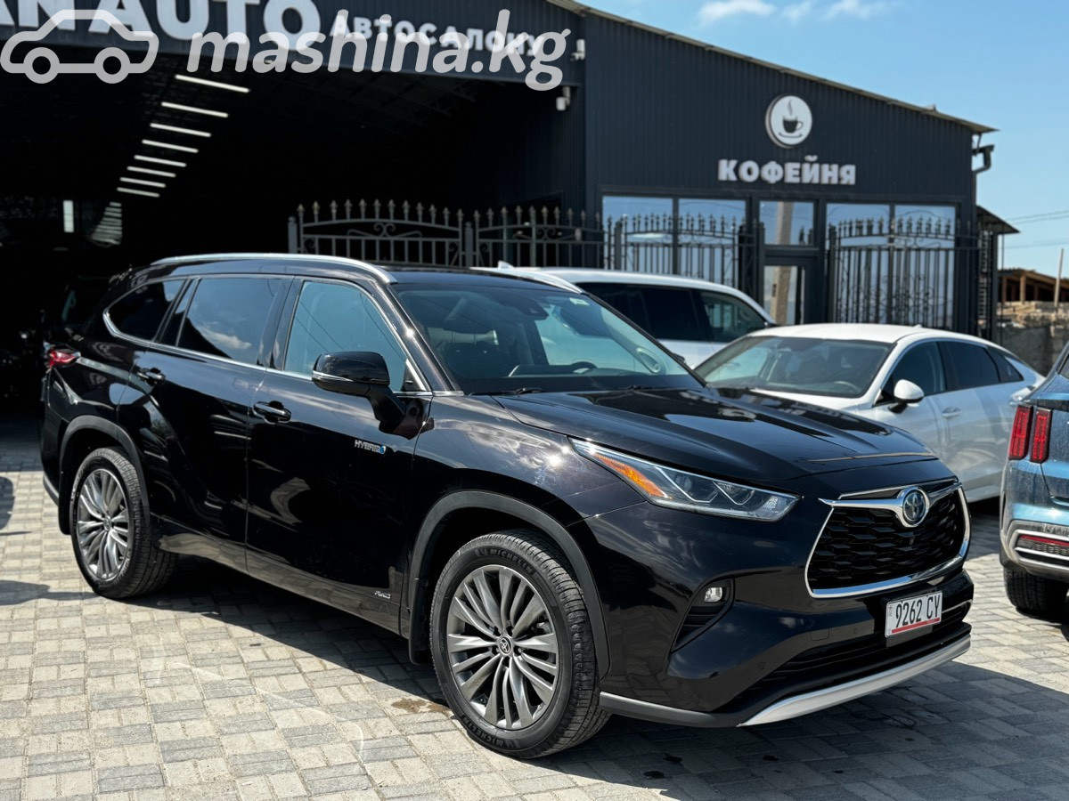 Toyota Highlander IV (U70)