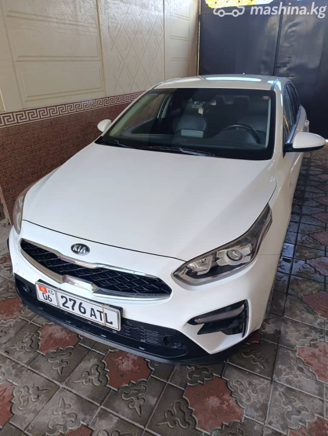 Kia K5 III