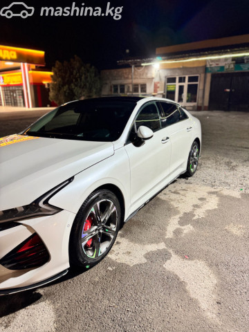 Kia K5 III 2.0 AT