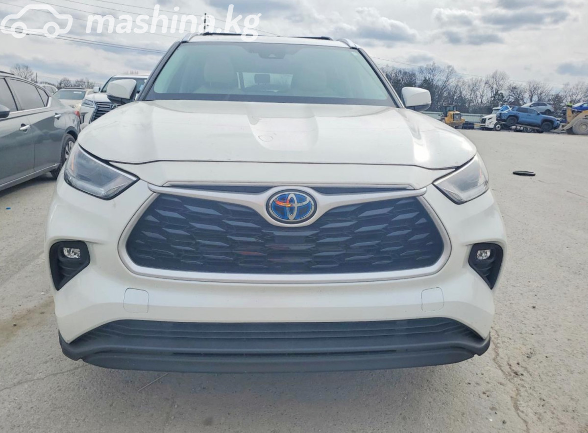 Toyota Highlander IV (U70)