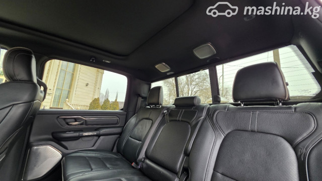 RAM 1500 V Quad Cab 5.7 AT 4WD — фото 6