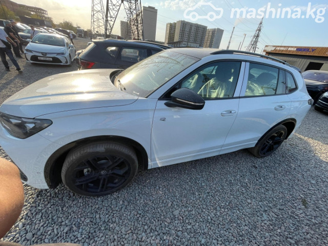 Volkswagen Tiguan III (China Market) 2.0 AMT 4WD — фото 2