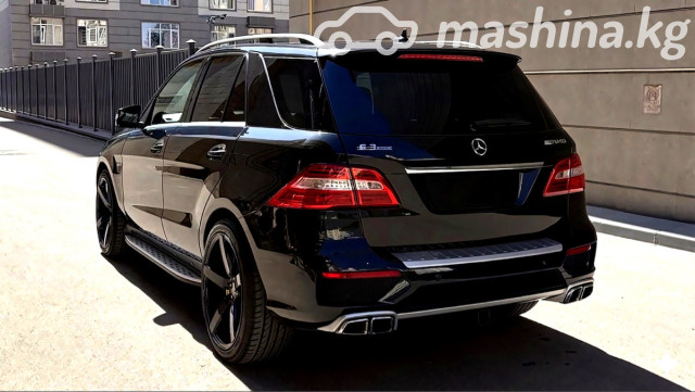 Mercedes-Benz M-Класс AMG III (W166) 63 AMG 5.5 AT 4WD — фото 3