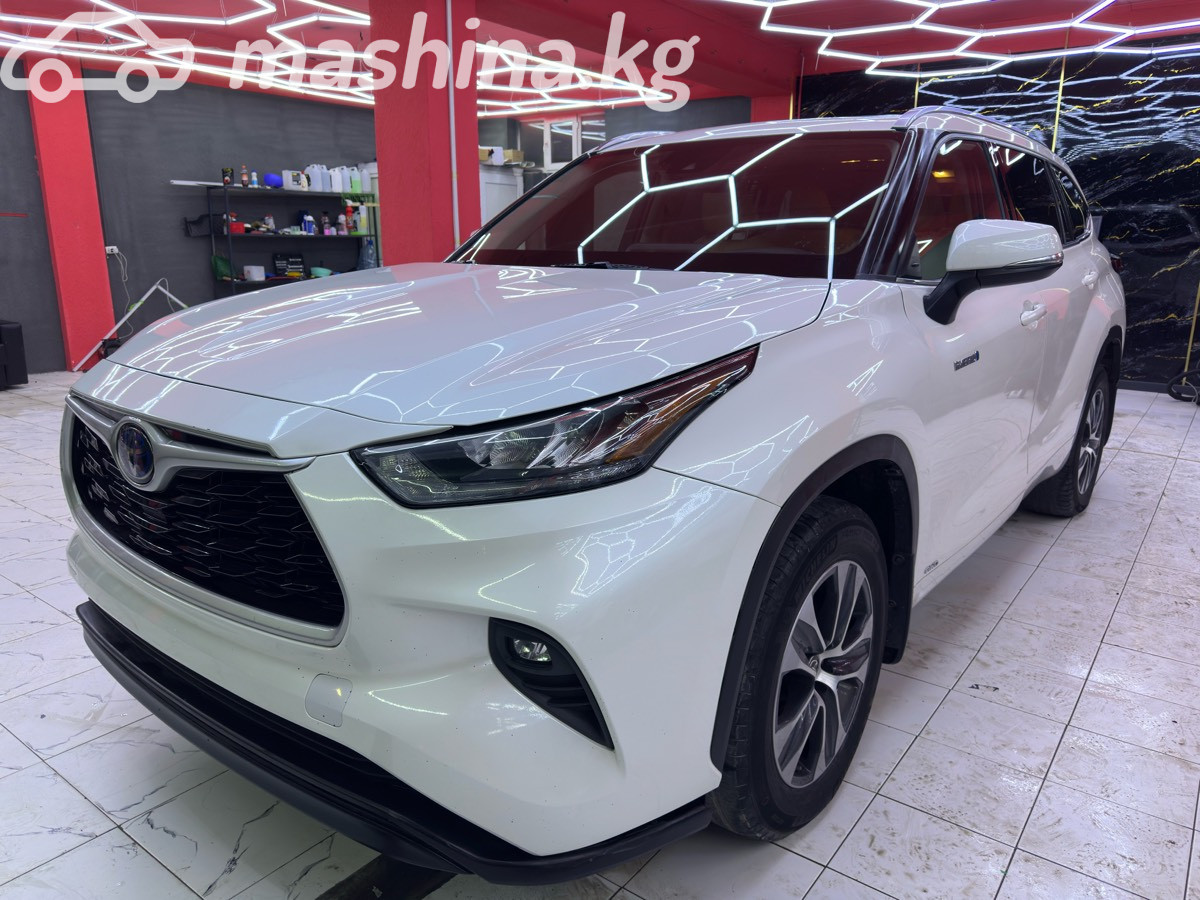 Toyota Highlander IV (U70)