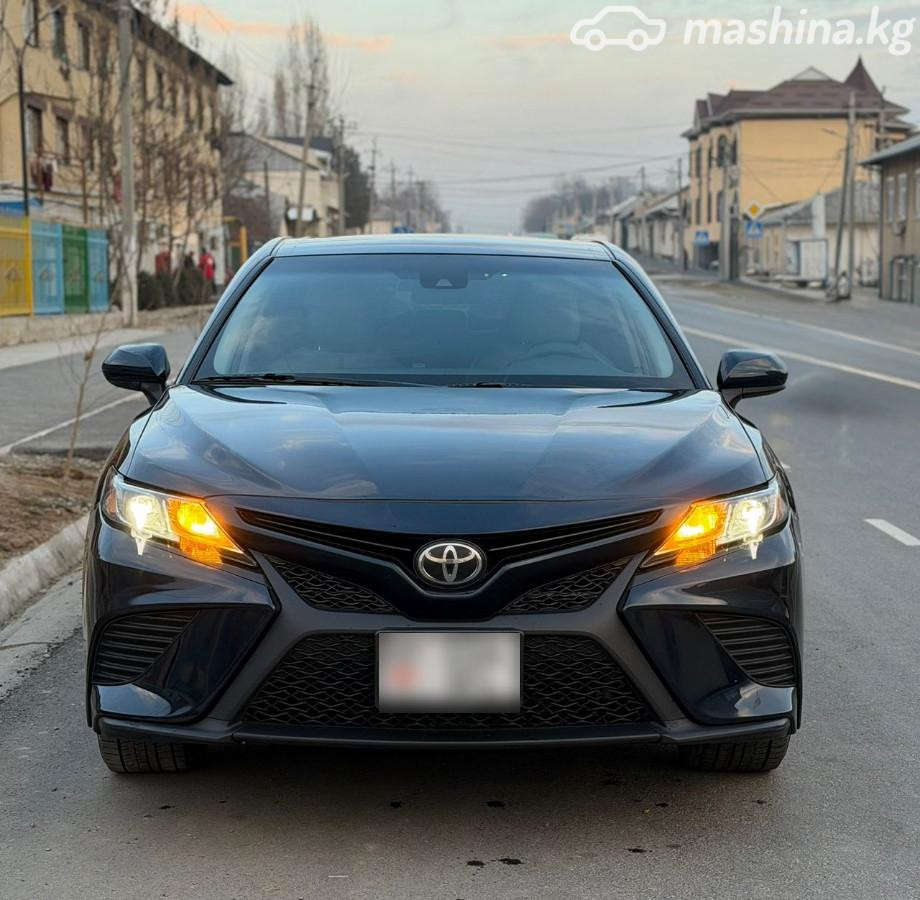 Toyota Camry VIII (XV70)