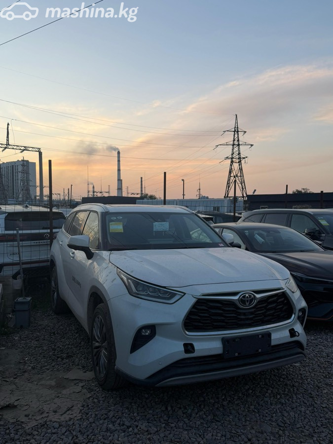 Toyota Highlander IV (U70)