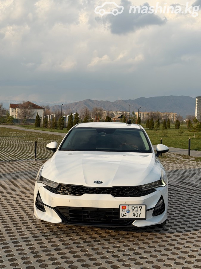 Kia K5 III