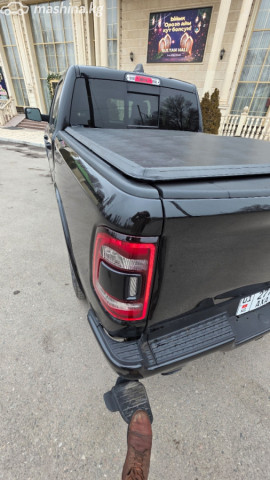 RAM 1500 V Quad Cab 5.7 AT 4WD — фото 4
