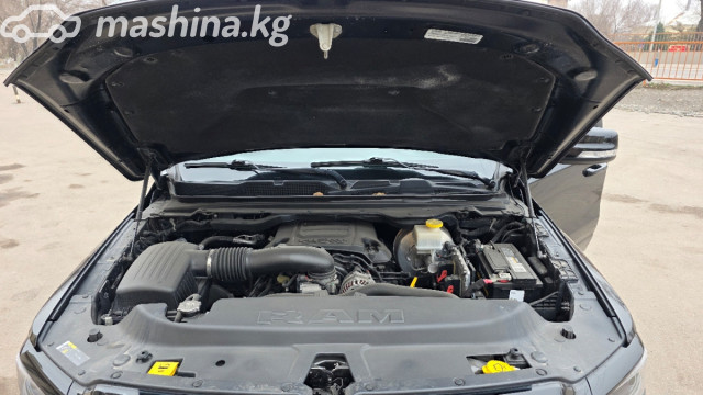 RAM 1500 V Quad Cab 5.7 AT 4WD — фото 10