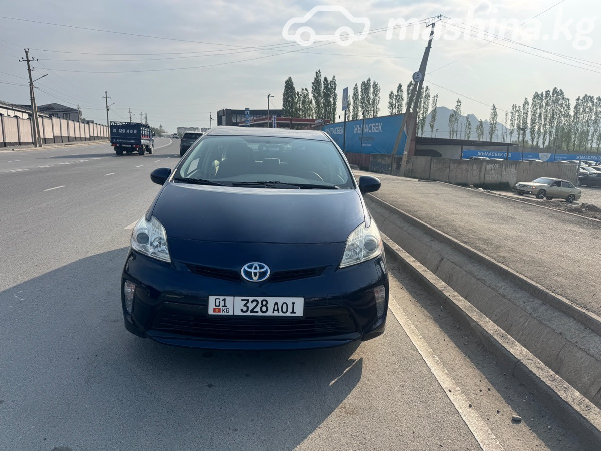 Toyota Prius III Рестайлинг (XW30)
