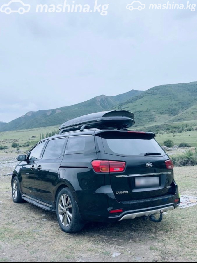 Kia Carnival III