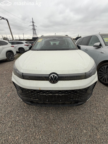 Volkswagen Tiguan III (China Market) 2.0 AMT 4WD