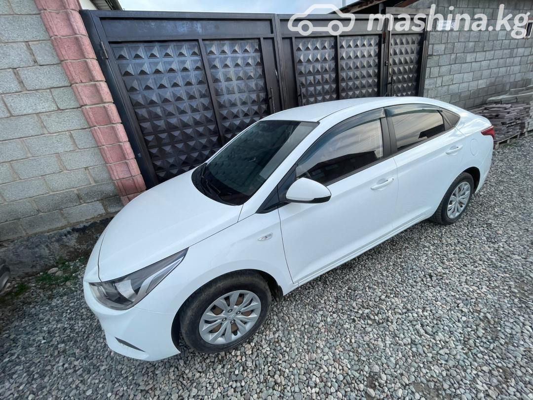 Hyundai Accent V
