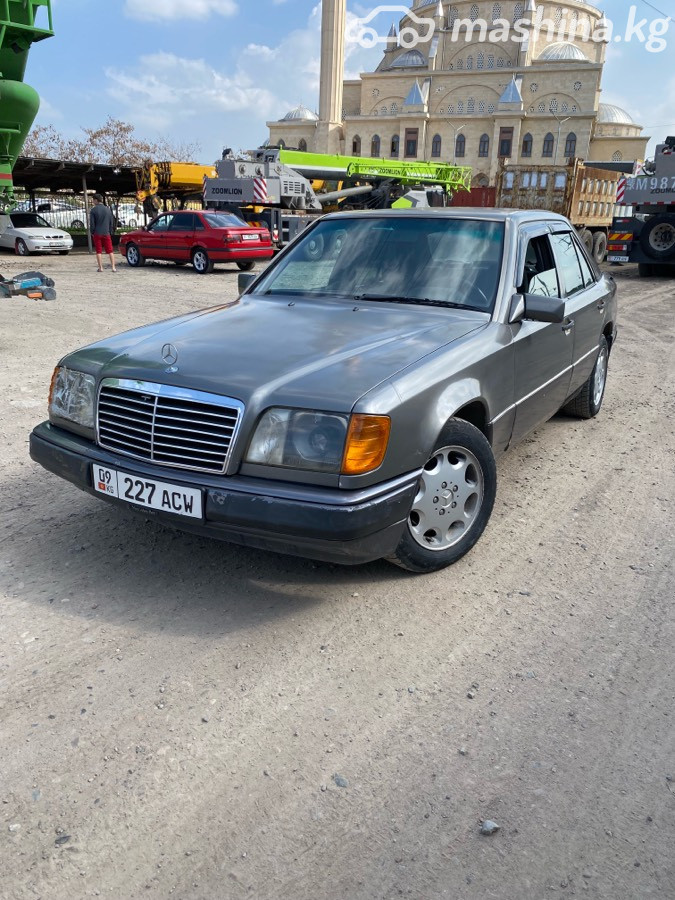 Mercedes-Benz W124