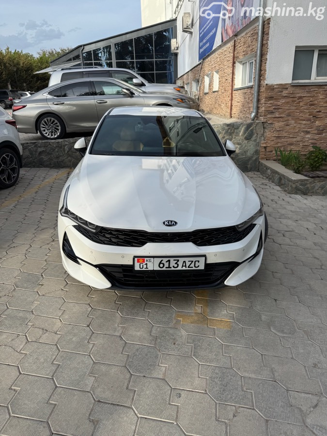 Kia K5 III