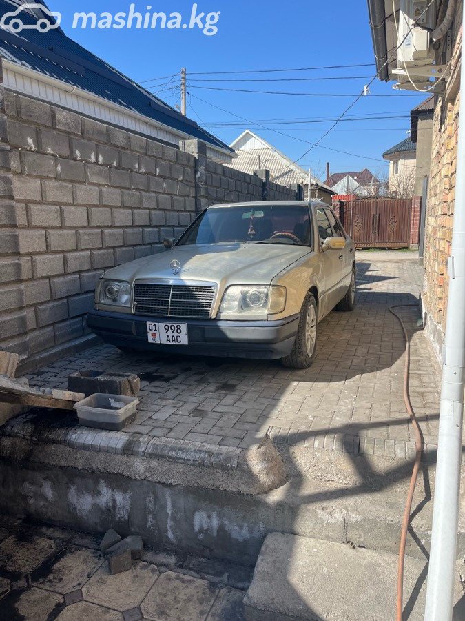 Mercedes-Benz W124