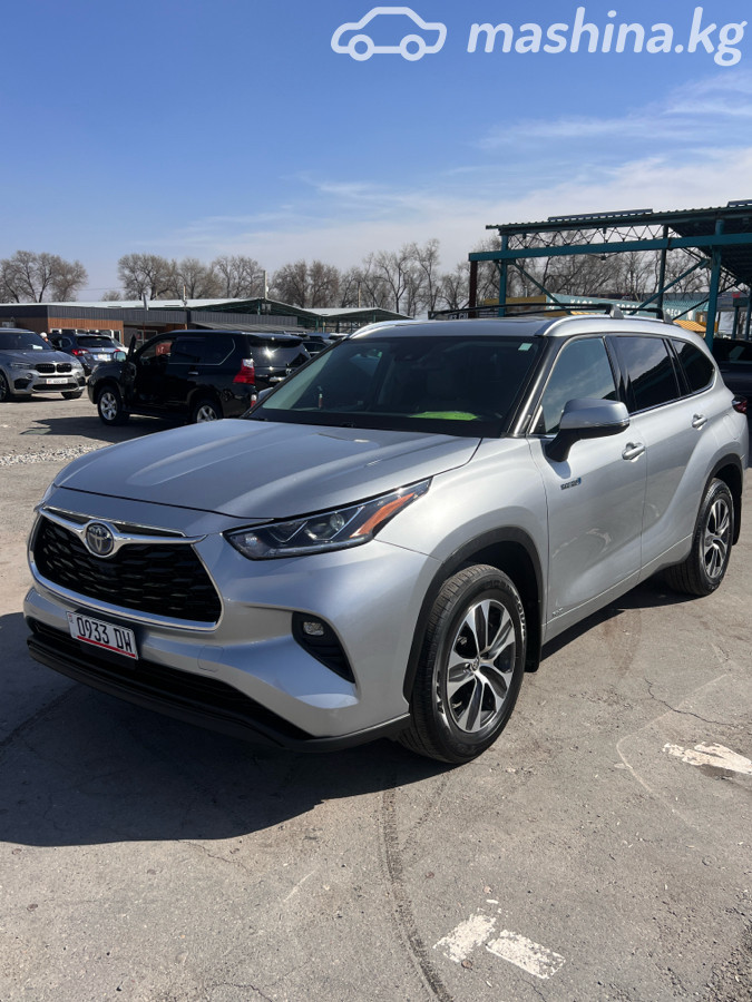 Toyota Highlander IV (U70)