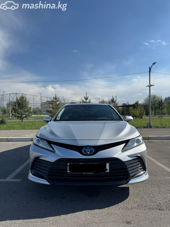 Toyota Camry VIII (XV70)