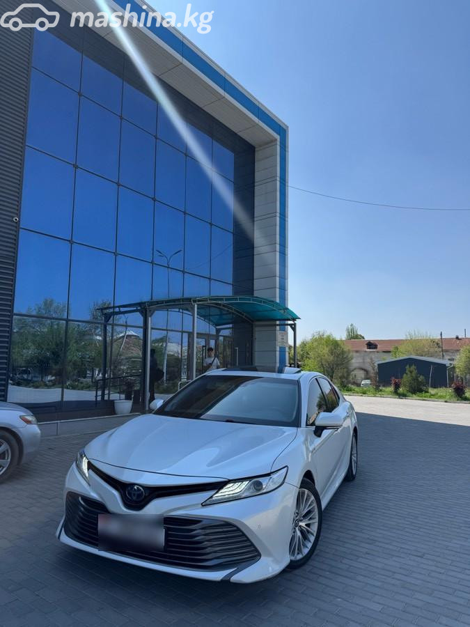 Toyota Camry VIII (XV70)