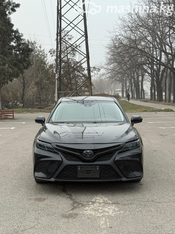Toyota Camry VIII (XV70)