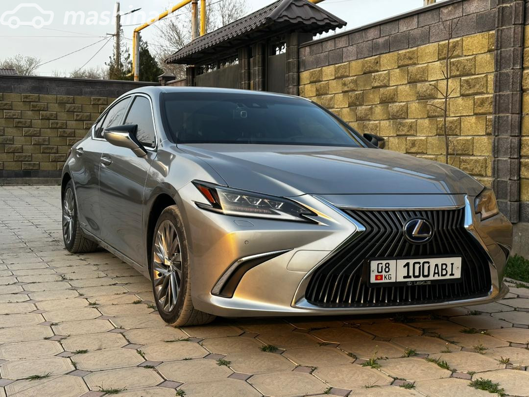 Lexus ES VII