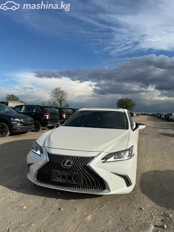 Lexus ES VII