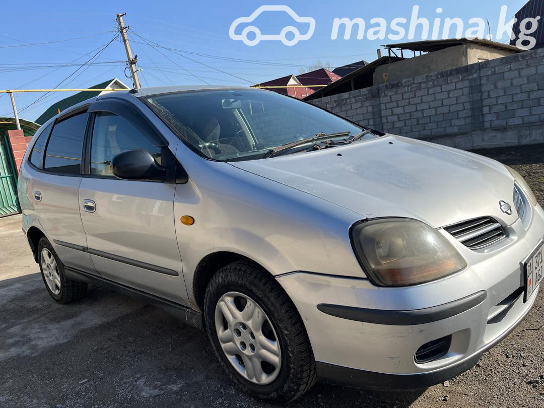 Nissan Almera Tino