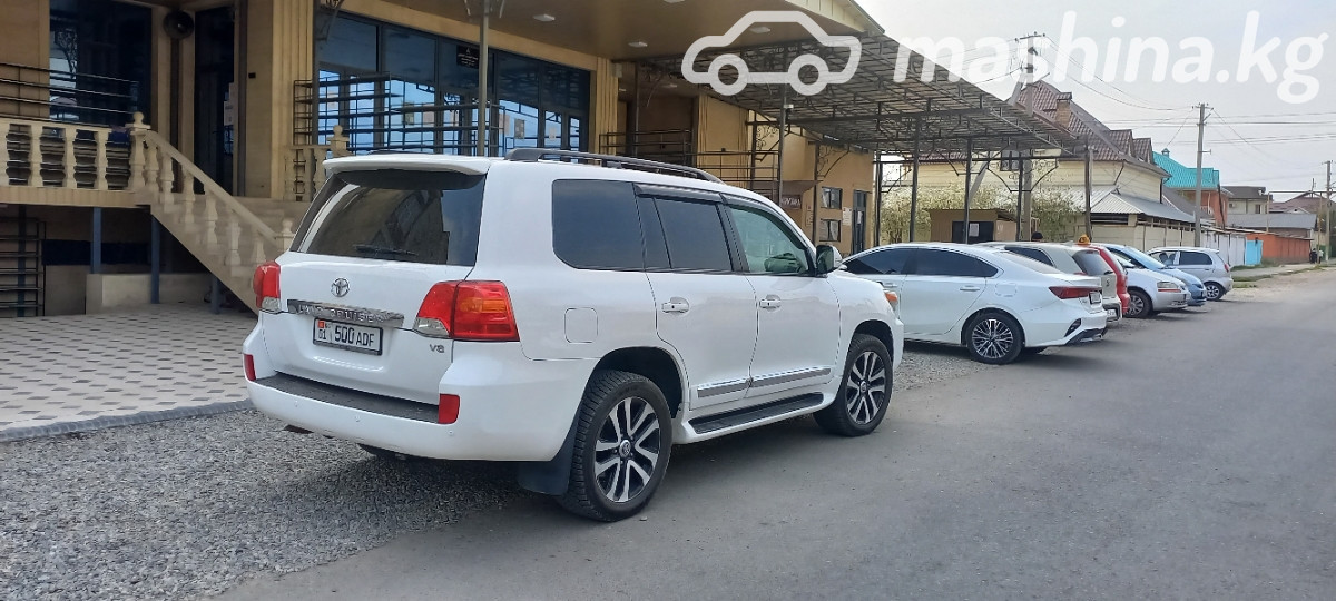 Toyota Land Cruiser 200 Series Рестайлинг 1