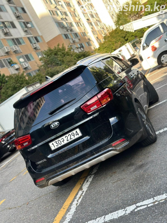 Kia Carnival III