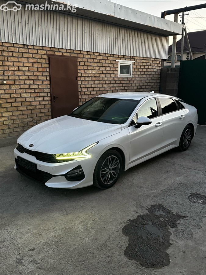 Kia K5 III