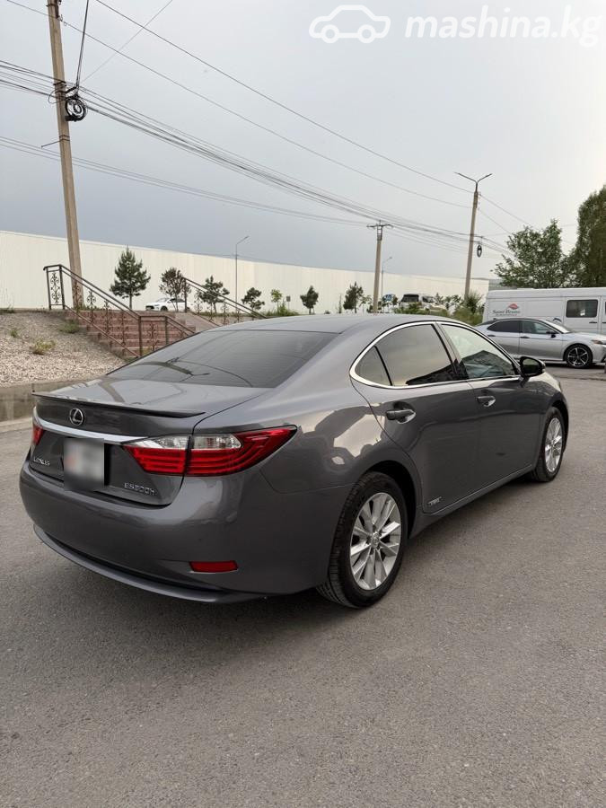 Lexus ES VI