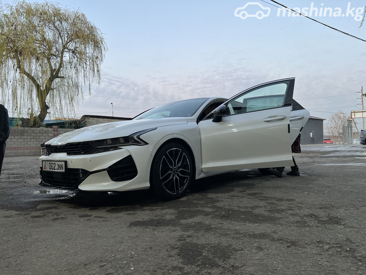 Kia K5 III
