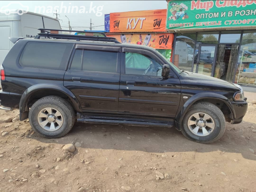 Mitsubishi Pajero IV