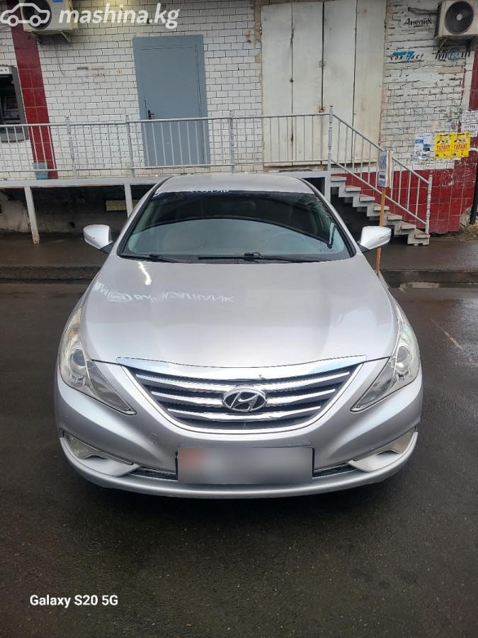 Hyundai Sonata VI (YF)
