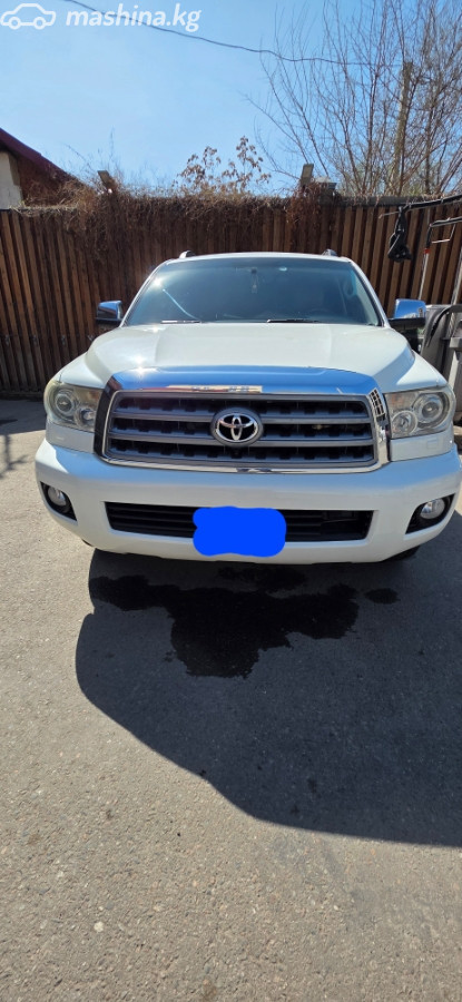 Toyota Sequoia II