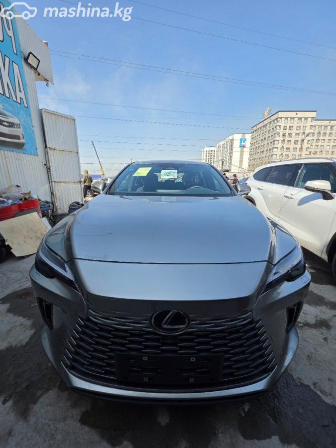 Lexus RX V