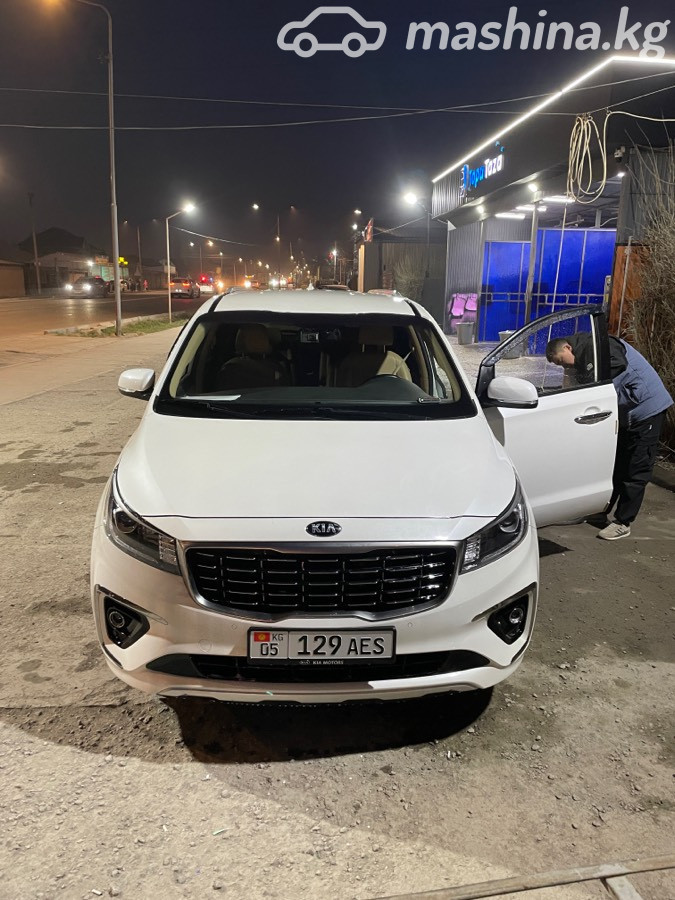 Kia Carnival III