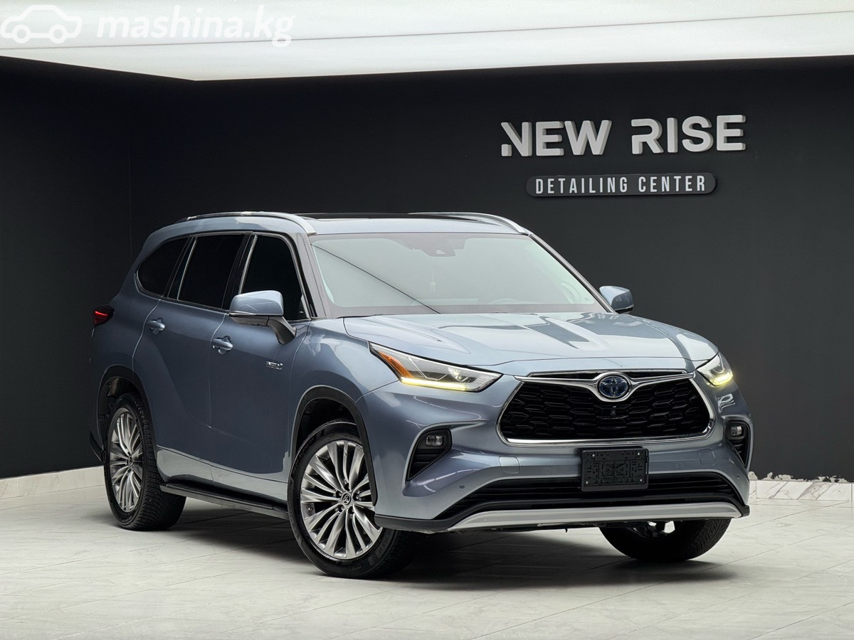 Toyota Highlander IV (U70)