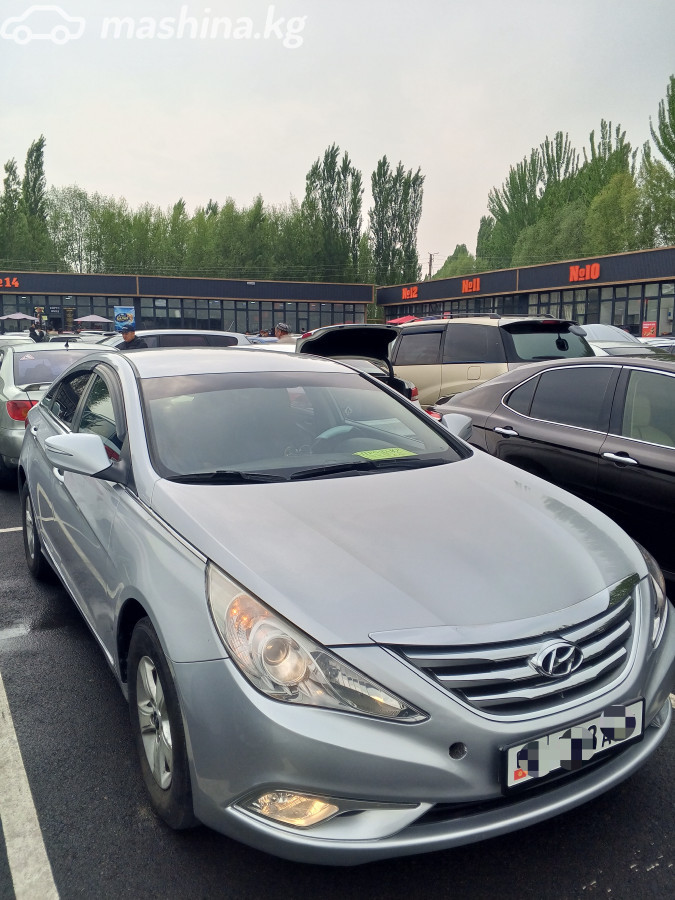 Hyundai Sonata VI (YF)