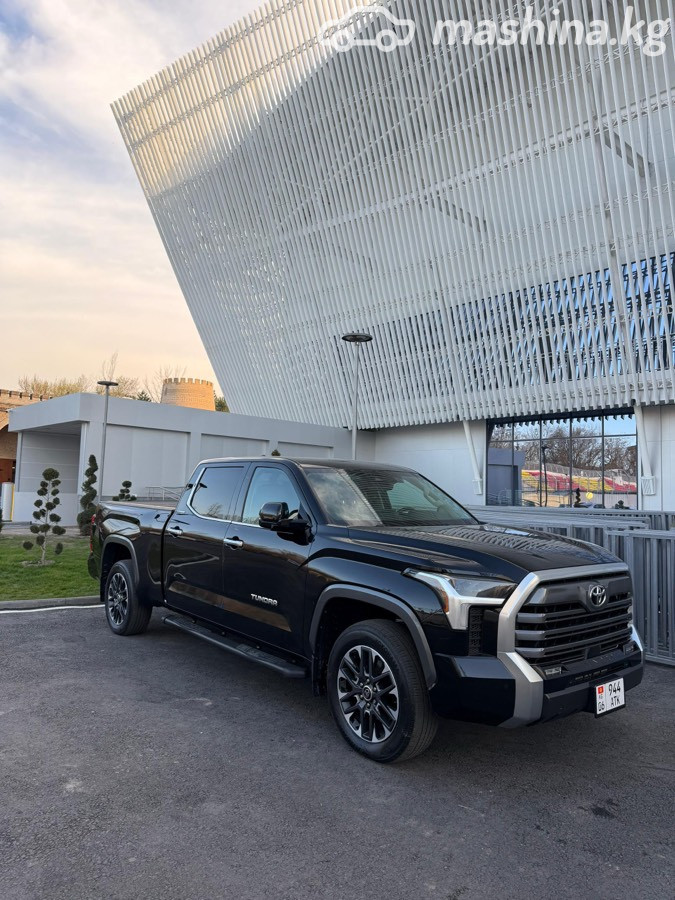 Toyota Tundra III