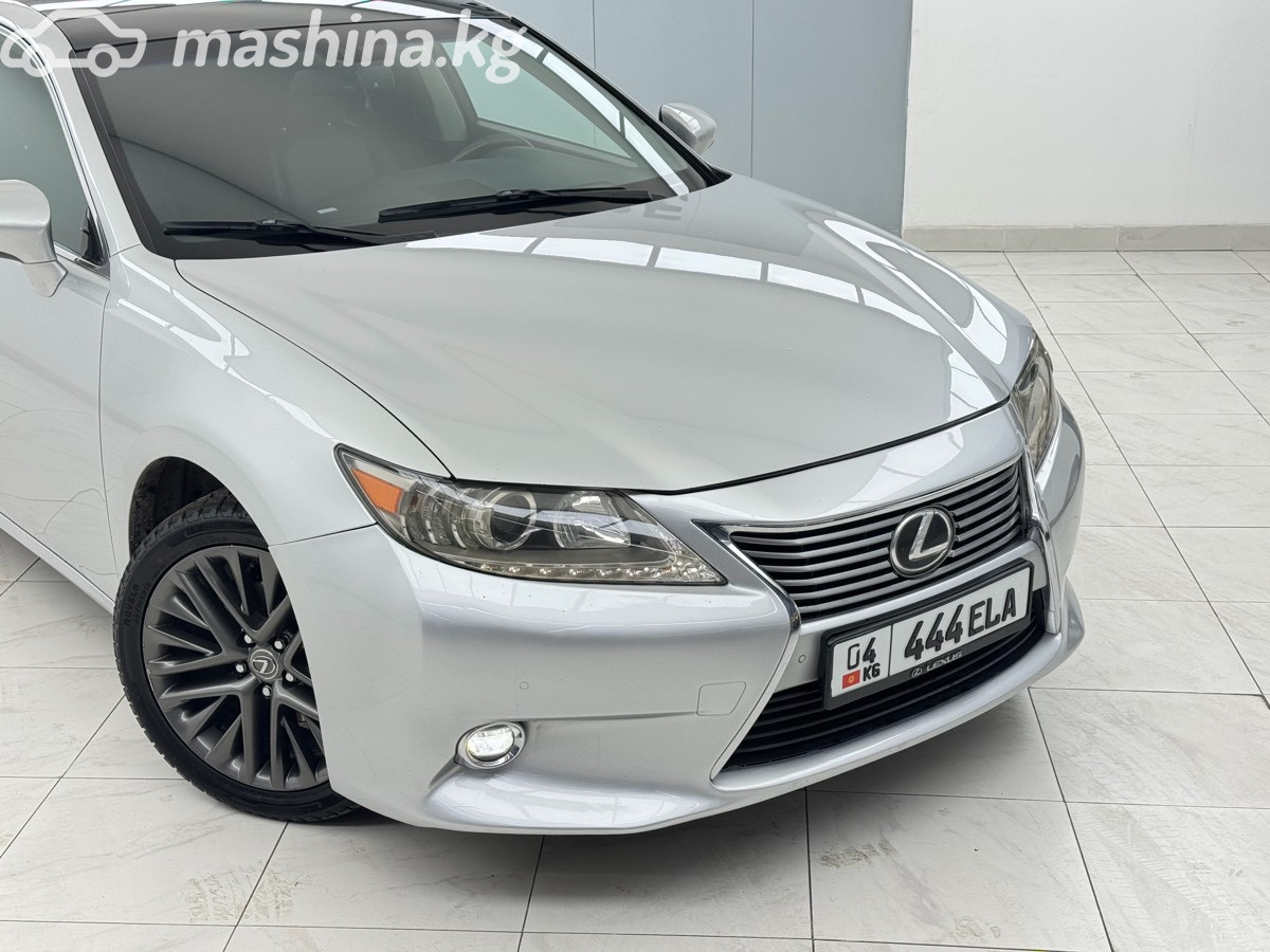 Lexus ES VI
